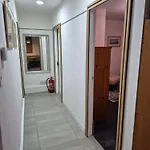 Town Centre Ground Floor Appartamento