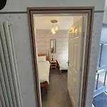 Town Centre Ground Floor * 阿尔弗斯顿
