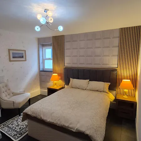 Apartment Town Centre Ground Floor *